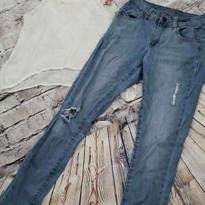 Delia*s Liv High Waist Distressed Jeans